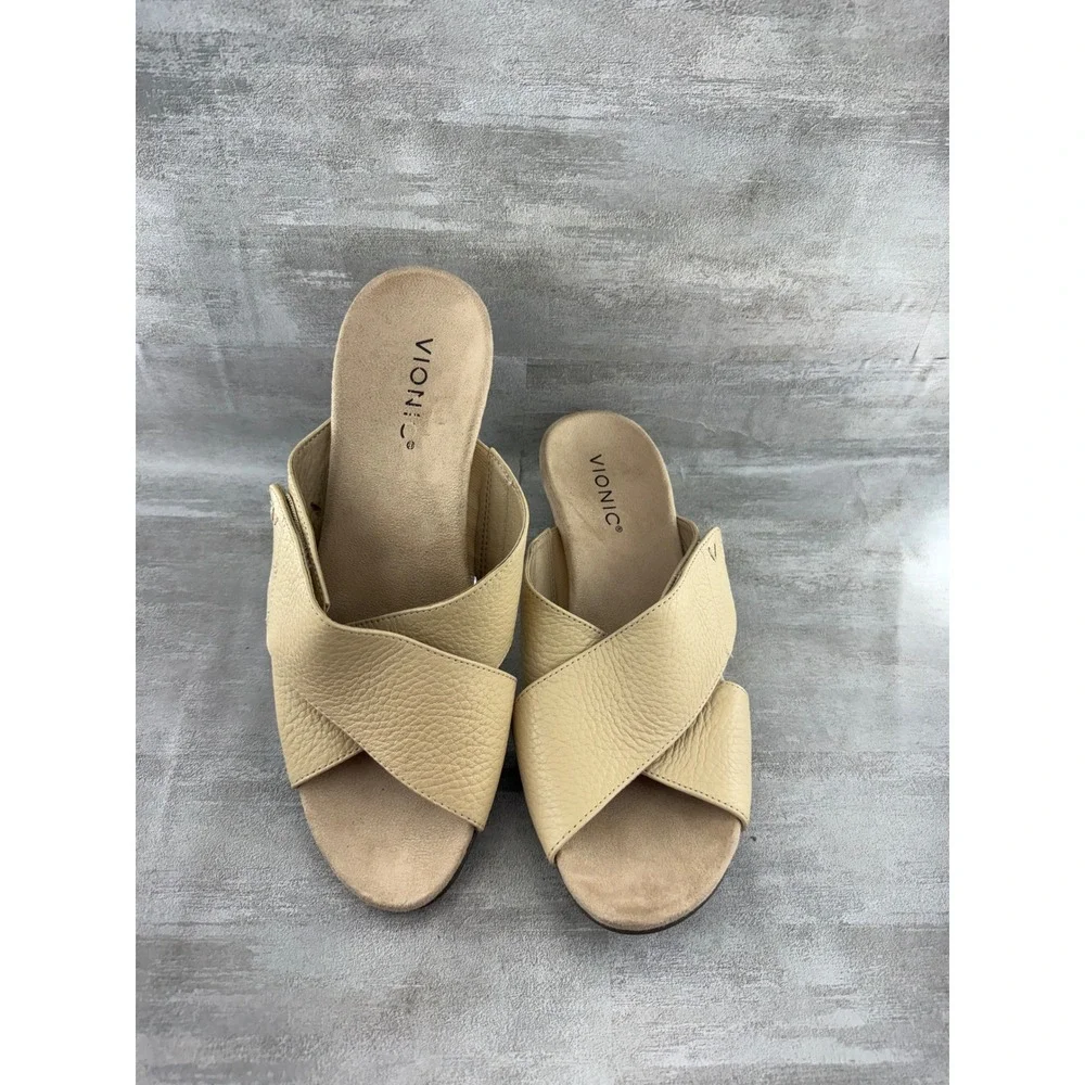 Vionic Leticia Cream Beige Pebbled Leather Cork Wedge Sandals Women Sz 9.5